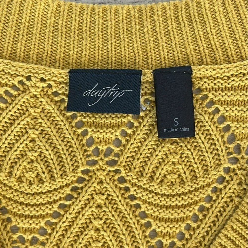 Daytrip yellow oversized